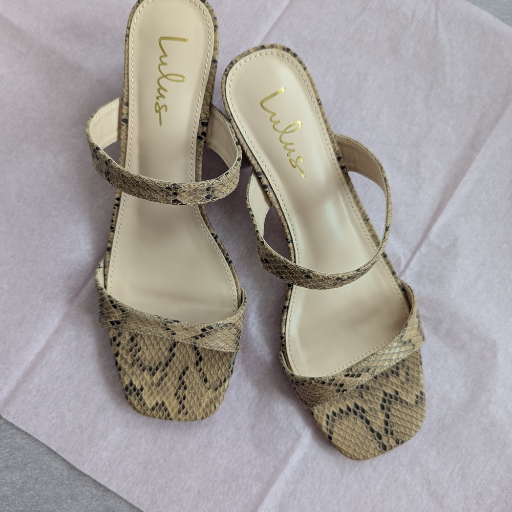 Lulu's Beige Snake Print Heels